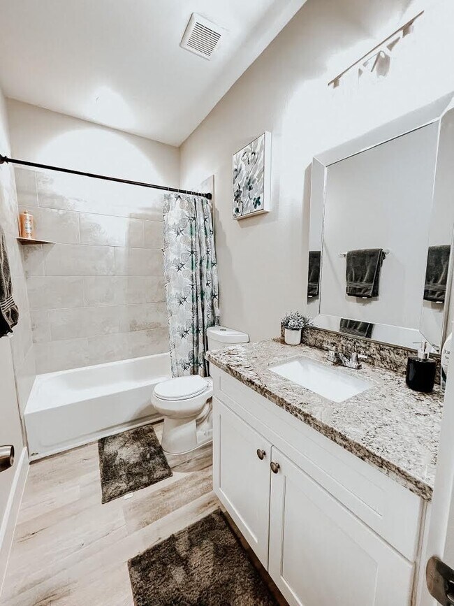 Photo - 1026 Clinton Park St