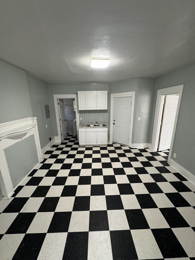Photo - 428 W Bancroft St Unit 4