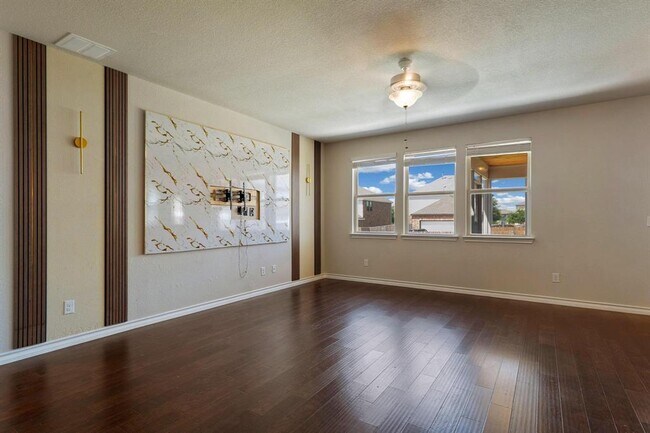 Photo - 1341 Eagle Ray St