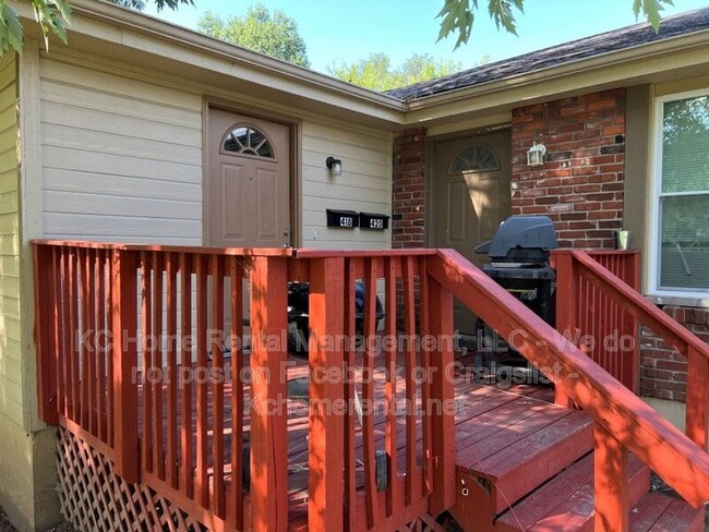 Photo - 418 N Jennings Rd