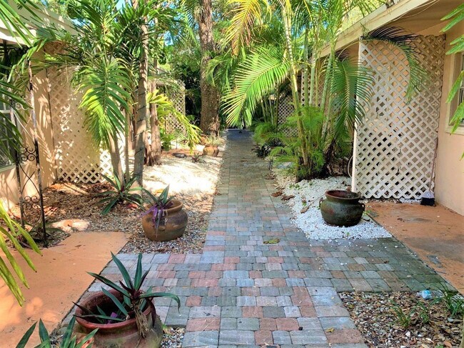 Photo - 715 SW 14th Ave Unit 2