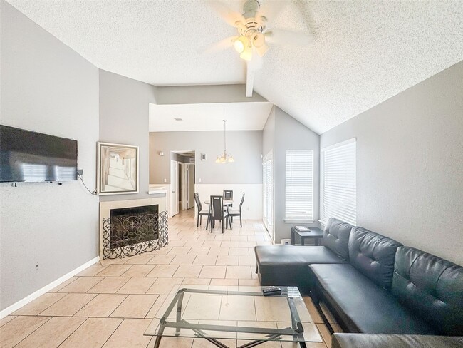 Photo - 18579 N Lyford Dr
