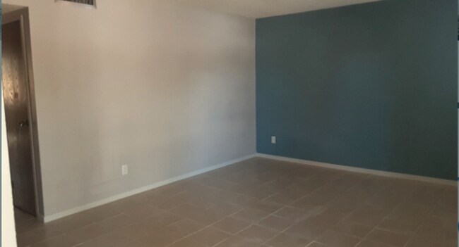 Photo - 2782 Eldora Cir Unit D