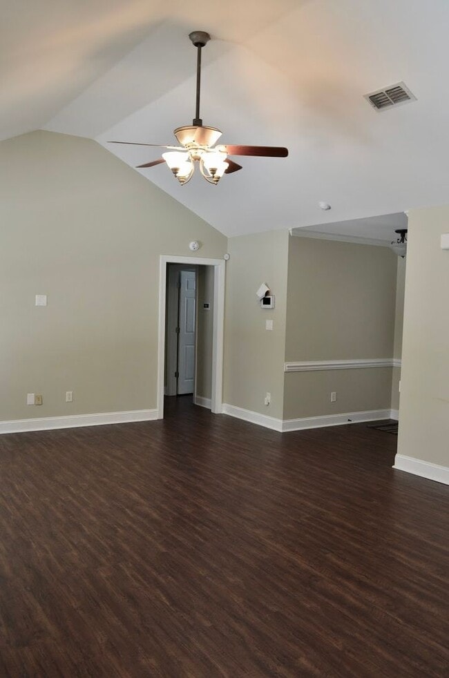Photo - 816 Stoneview Dr