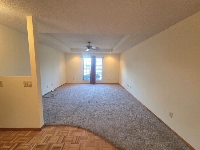 Photo - 2060 E Belmont St