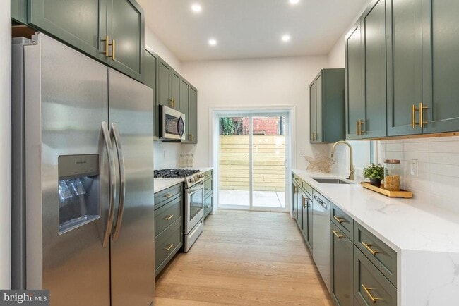 Photo - 1842 N 4th St
