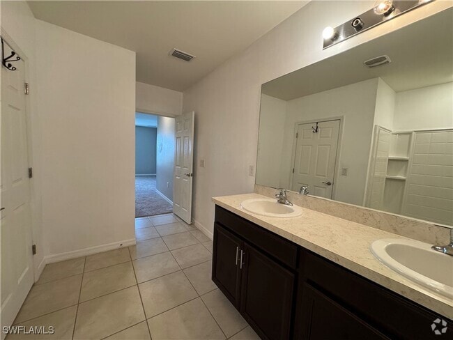 Building Photo - 18661 Miami Blvd Rental