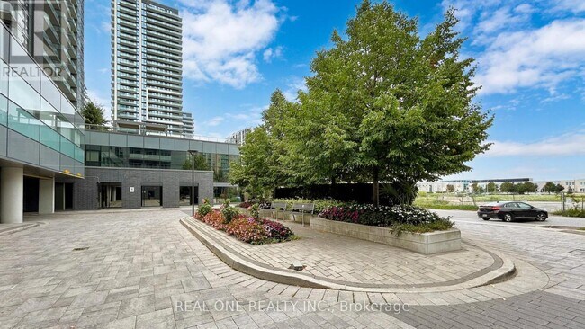 Photo - 55 Oneida Crescent Unité LPh08