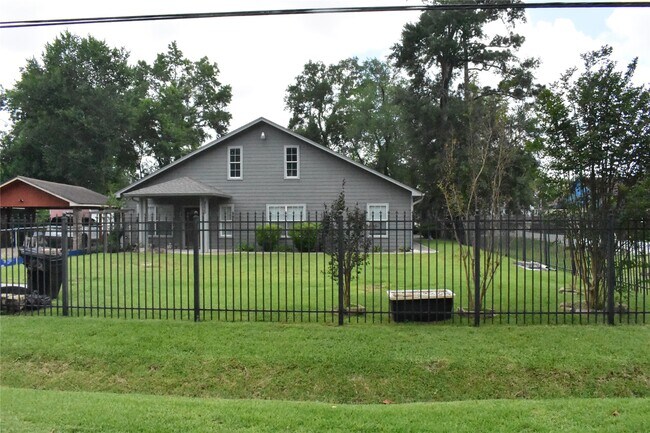 Photo - 8535 Parkette Dr