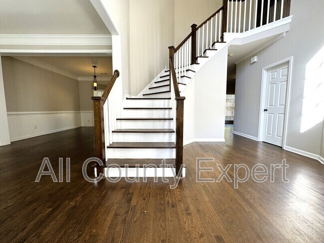 Photo - 4545 Sunbury Ct