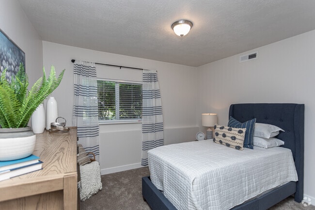 2BR, 1BA - The York 1