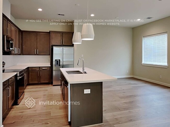 Photo - 10522 Executive Lake Dr