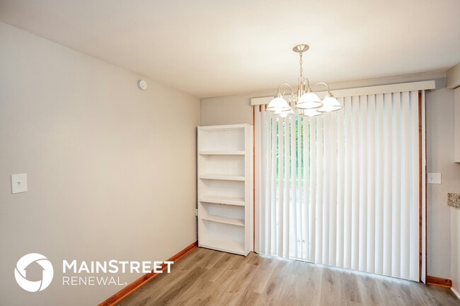 Photo - 2311 E 40th St