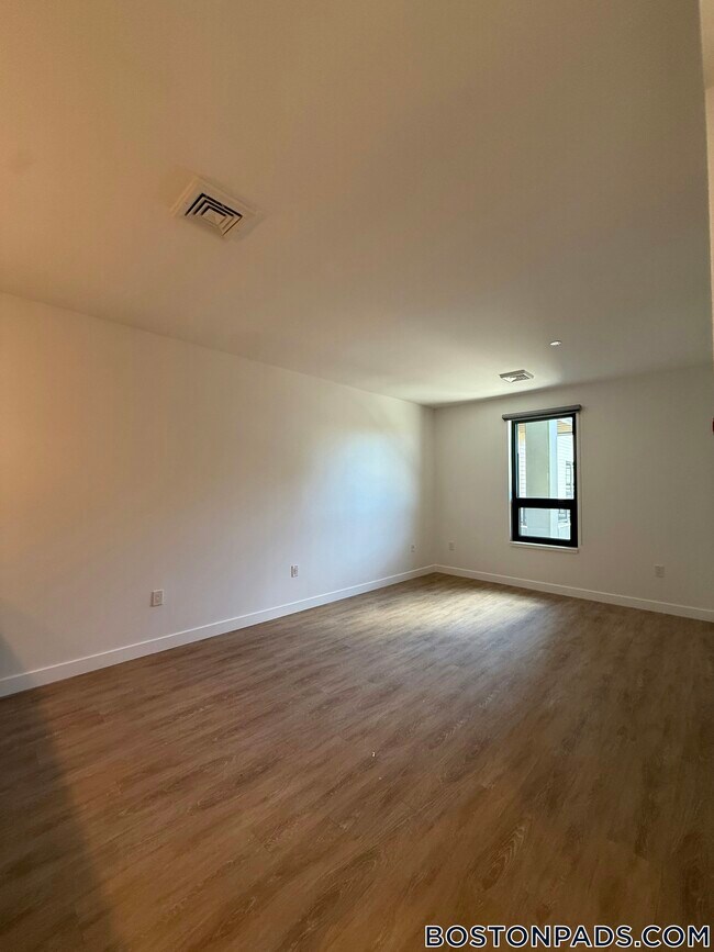 Photo - 199 Gardner St Unit 218