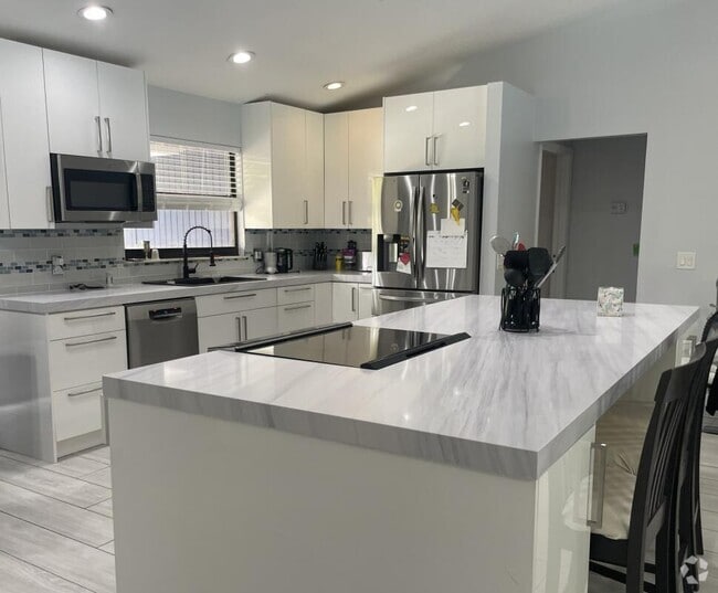 Building Photo - 15684 86th Way N Rental