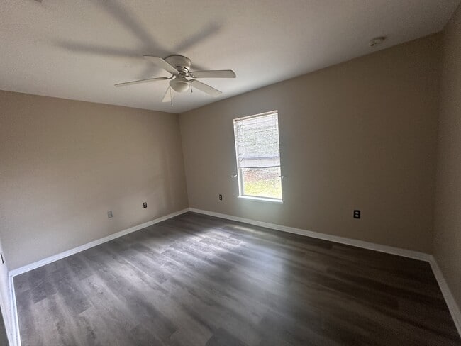 Photo - 4617 SE 27th St