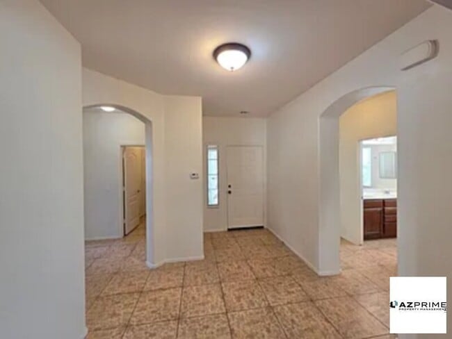 Photo - Bright & Cozy Family Home for Rent in ...