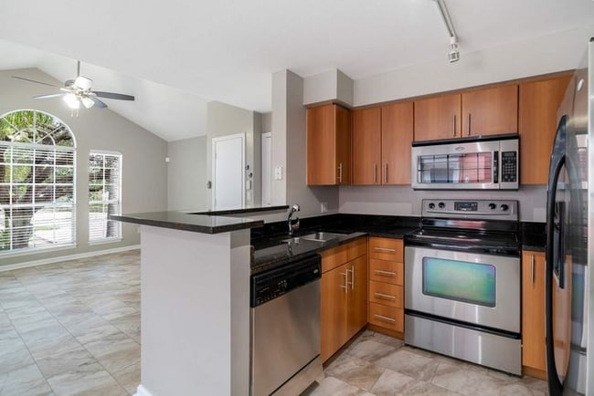 Photo - 1055 Crystal Way