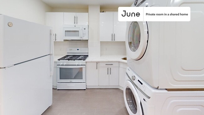 Photo - Room in Shared 3 bed/1 bath home Unidad B