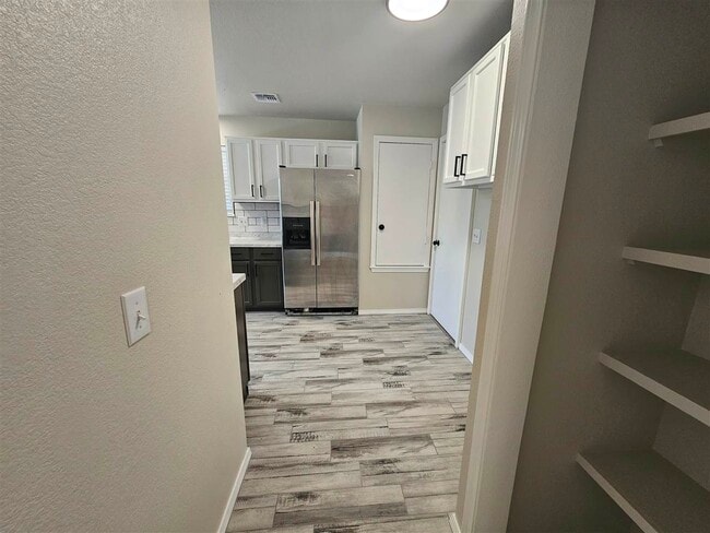 Photo - 6611 NW Ferris Ave