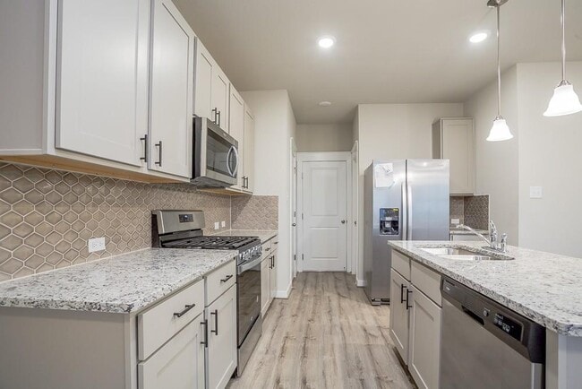 Building Photo - 601 Fiery Skipper Dr Unit B