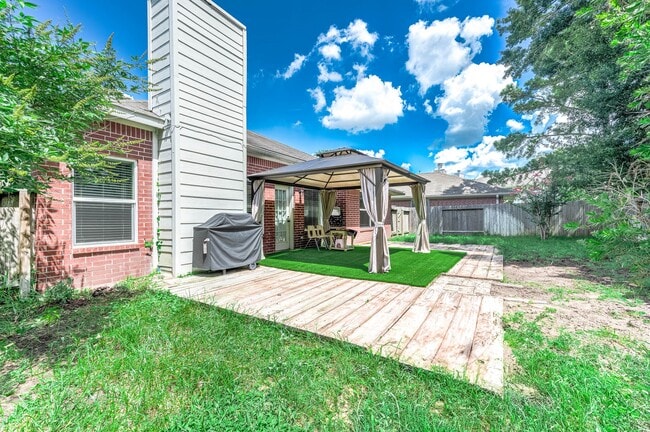 Photo - 6210 Newbury Dr