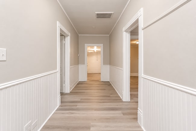 Photo - 1200 E Green Dr