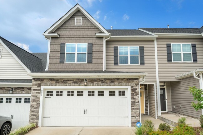 Building Photo - Beautiful 3bd/2.5ba Townhouse Available in Durham!
