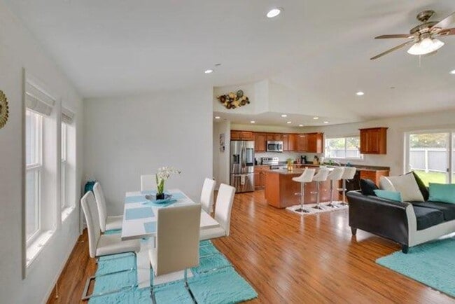 Photo - 4 Bedroom 2 bath Home!