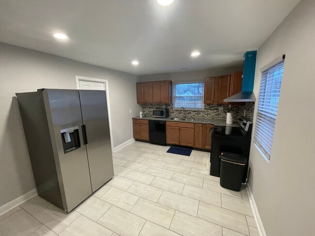 Photo - 2835 E 13th Ave