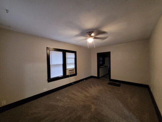 Photo - $795 - 2 bed 1 bath - Single Family Home i...