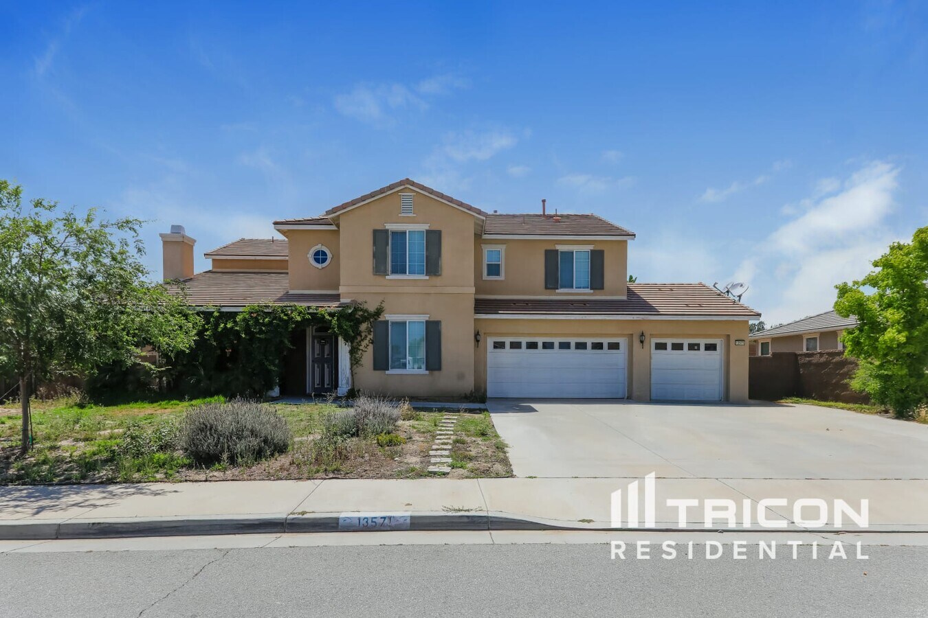 Photo - 13571 Altivo St