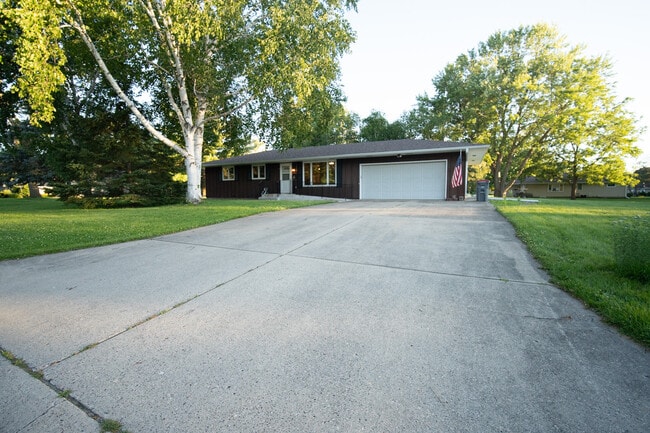 Photo - 1218 Aldrich Way