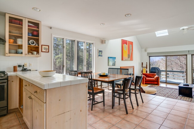 Photo - 74 Mt Guardian Rd