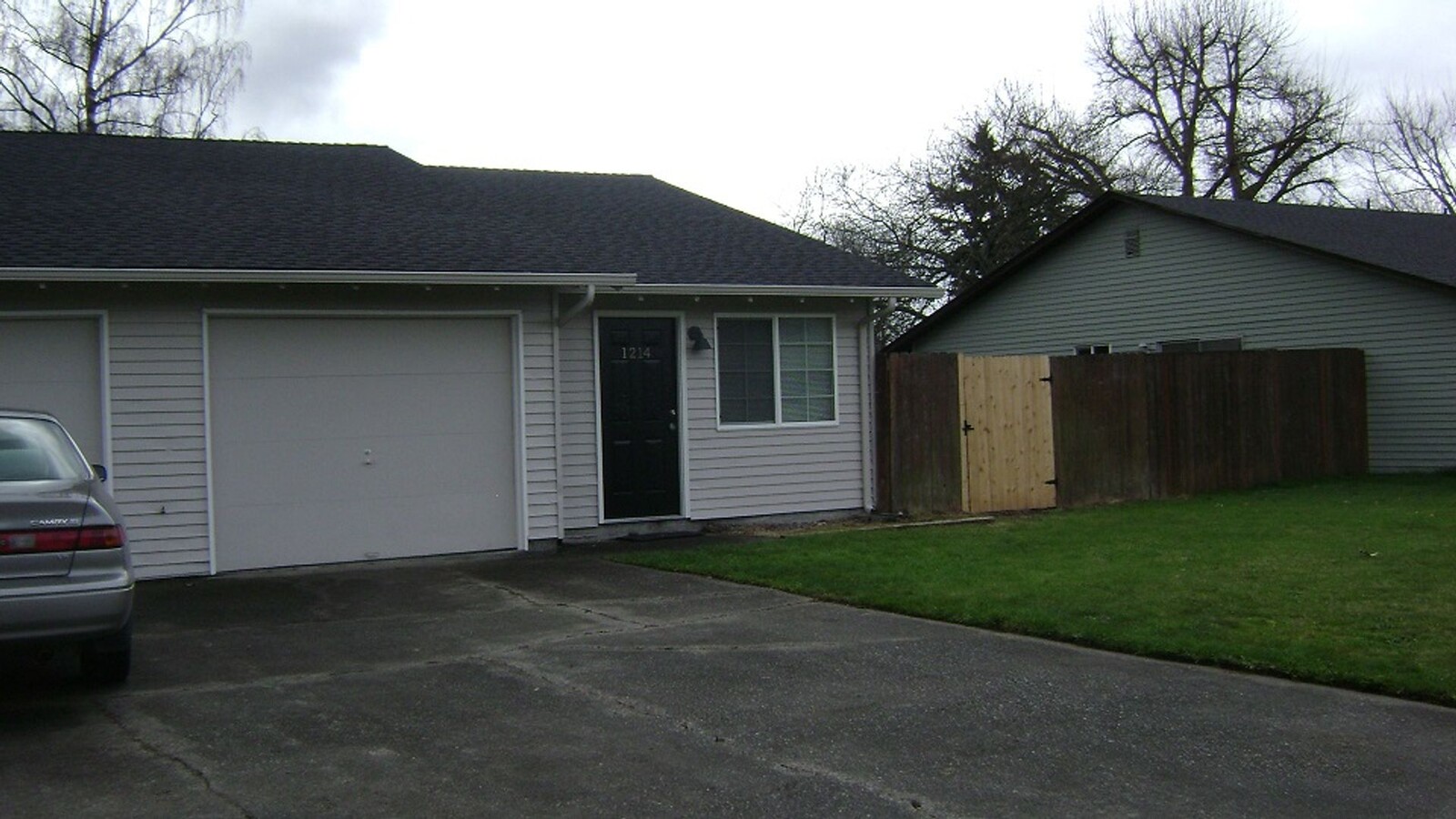 Downtown Puyallup Duplex - Downtown Puyallup Duplex House