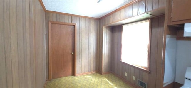Photo - 1382 Mary Dale Dr SW