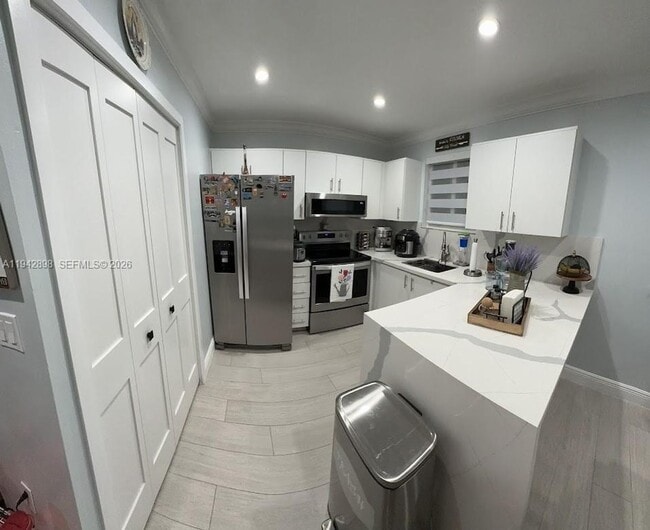 Building Photo - 15250 SW 134th Pl