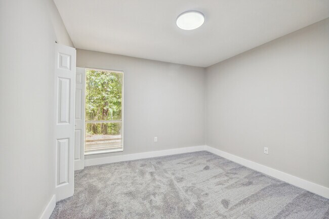 Abner Apartments
