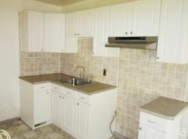 Building Photo - 21155 Dexter Blvd Rental