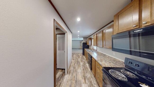 Photo - 120 Northwest Dr