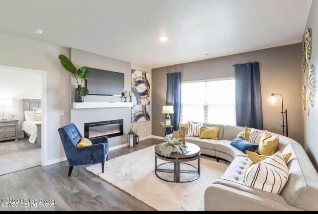 Photo - 1507 Robin Rd