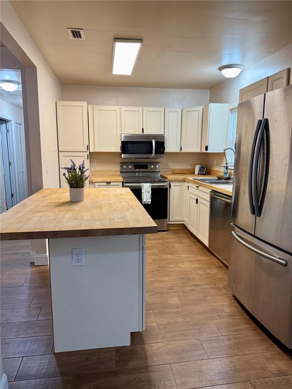 Photo - 825 SE 8th Ave