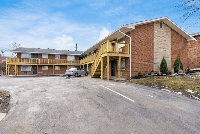 Photo - 611 Riverview Dr Unit K