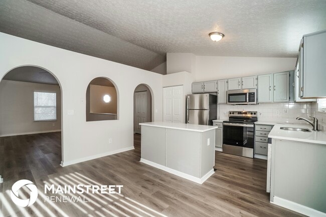 Photo - 6875 Winchester Lakes Blvd