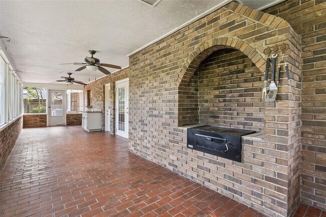 Photo - 1745 E Adams Dr