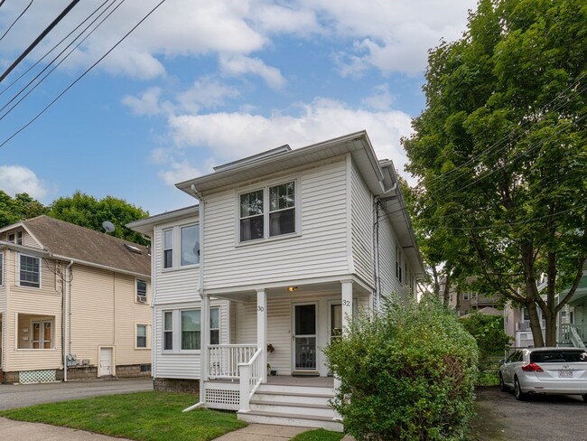 Photo - 32 Rangeley Rd Rental
