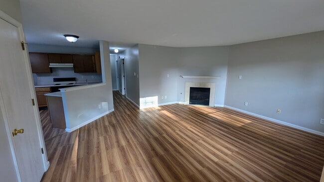 Photo - 1065 Williamsburg Way
