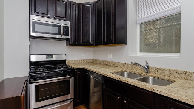 Photo - 1355 W Walton St Unidad 1F