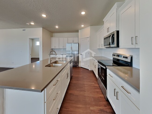 Photo - 3169 Vigo Ave