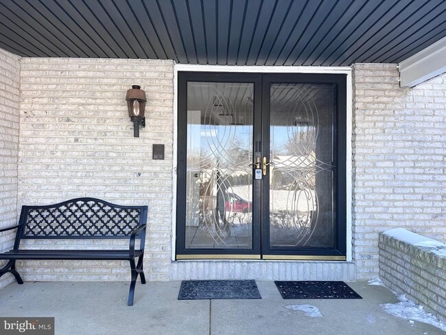 Photo - 2 W High Ridge Rd